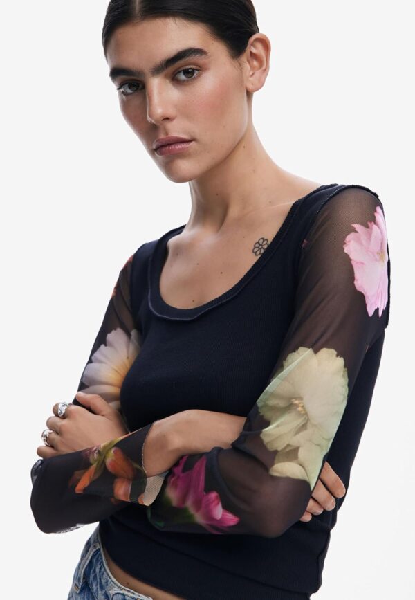 T-shirt Desigual Femme Coupe Jogger Manches Courtes Noir-4