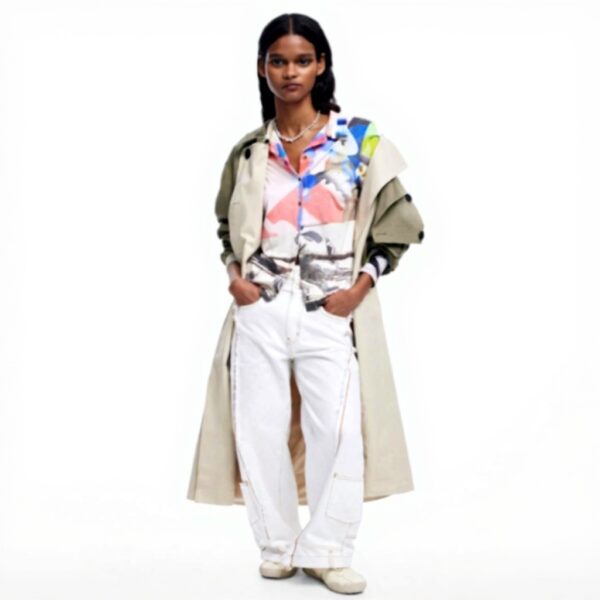 T-shirt Desigual Femme Matériau Fin Coupe Slim Multicolore