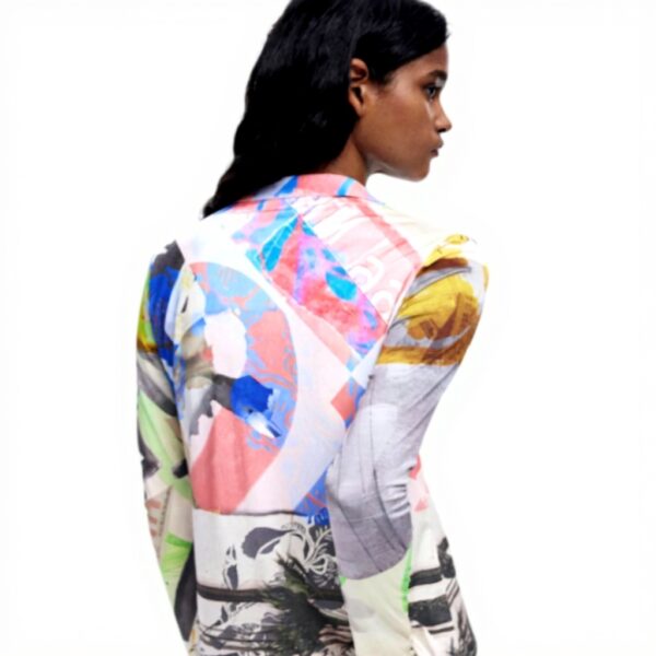 T-shirt Desigual Femme Matériau Fin Coupe Slim Multicolore